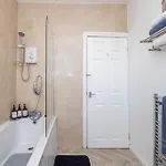 Cliffton House, Sleeps 5, Parking,netflix, Wifi, Only 6 Min To *