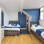 Cliffton House, Sleeps 5, Parking,netflix, Wifi, Only 6 Min To 利兹