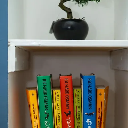 Cliffton House, Sleeps 5, Parking,netflix, Wifi, Only 6 Min To * Leeds (West Yorkshire)