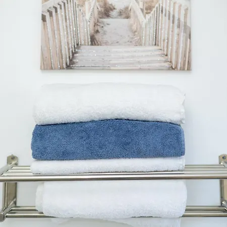 Cliffton House, Sleeps 5, Parking,netflix, Wifi, Only 6 Min To Feriehus *