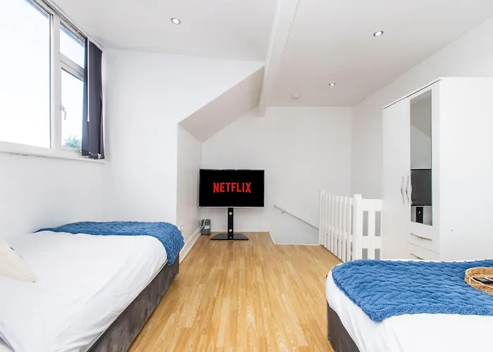 Cliffton House, Sleeps 5, Parking,netflix, Wifi, Only 6 Min To 利兹