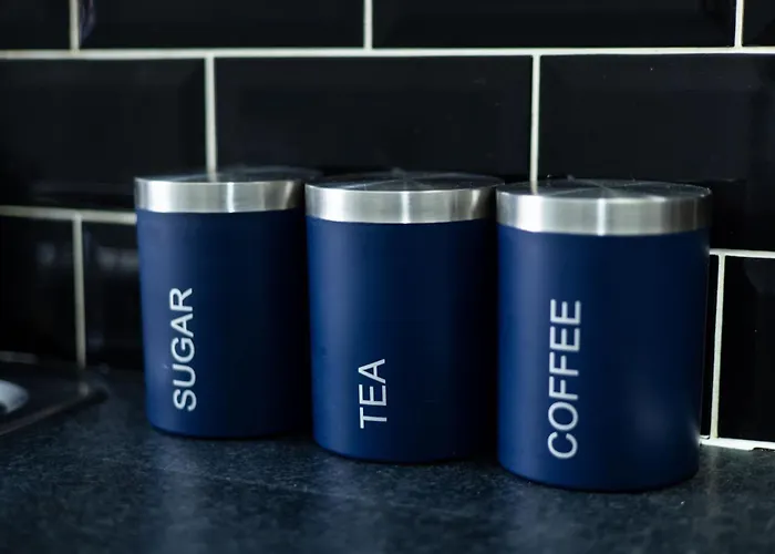 Cliffton House, Sleeps 5, Parking,netflix, Wifi, Only 6 Min To 度假居 *