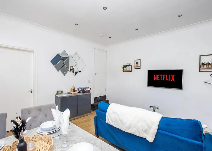 度假居 Cliffton House, Sleeps 5, Parking,netflix, Wifi, Only 6 Min To 利兹