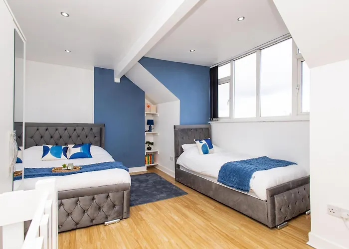 度假居 Cliffton House, Sleeps 5, Parking,netflix, Wifi, Only 6 Min To