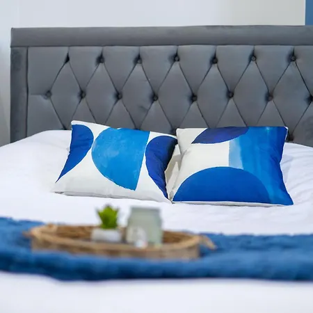 Сasa de vacaciones Cliffton House, Sleeps 5, Parking,netflix, Wifi, Only 6 Min To *