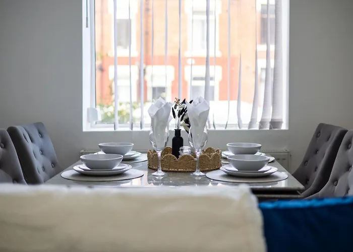 Cliffton House, Sleeps 5, Parking,netflix, Wifi, Only 6 Min To Сasa de vacaciones