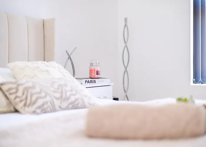 Cliffton House, Sleeps 5, Parking,netflix, Wifi, Only 6 Min To Сasa de vacaciones Leeds (West Yorkshire)